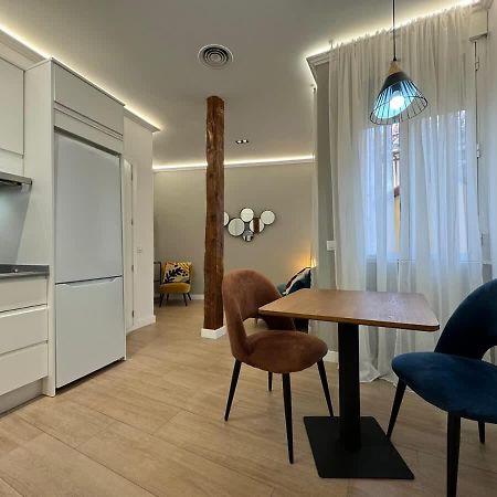 Plaza Mayor Cozy Private Apartment With Ac Madrid Eksteriør billede