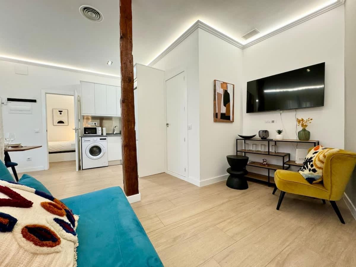 Plaza Mayor Cozy Private Apartment With Ac Madrid Eksteriør billede