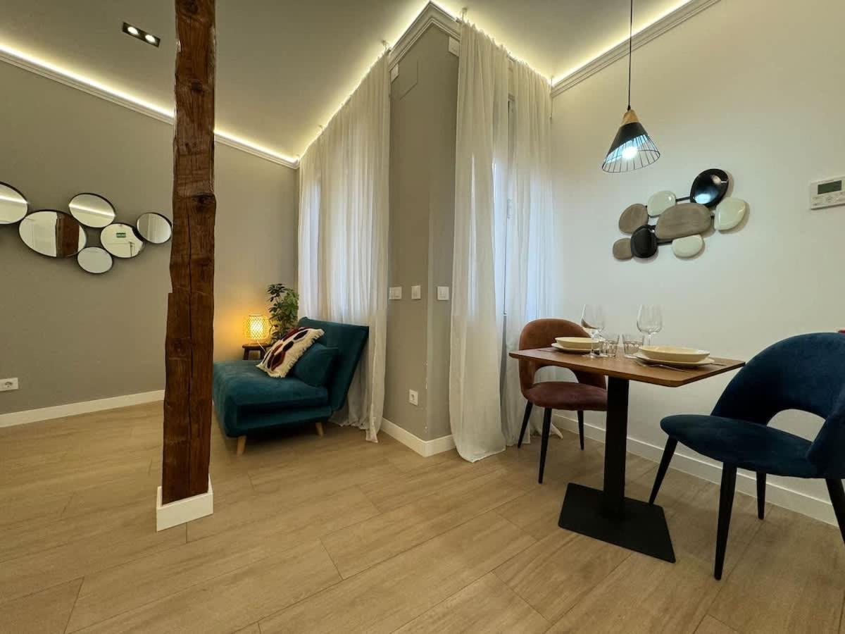 Plaza Mayor Cozy Private Apartment With Ac Madrid Eksteriør billede