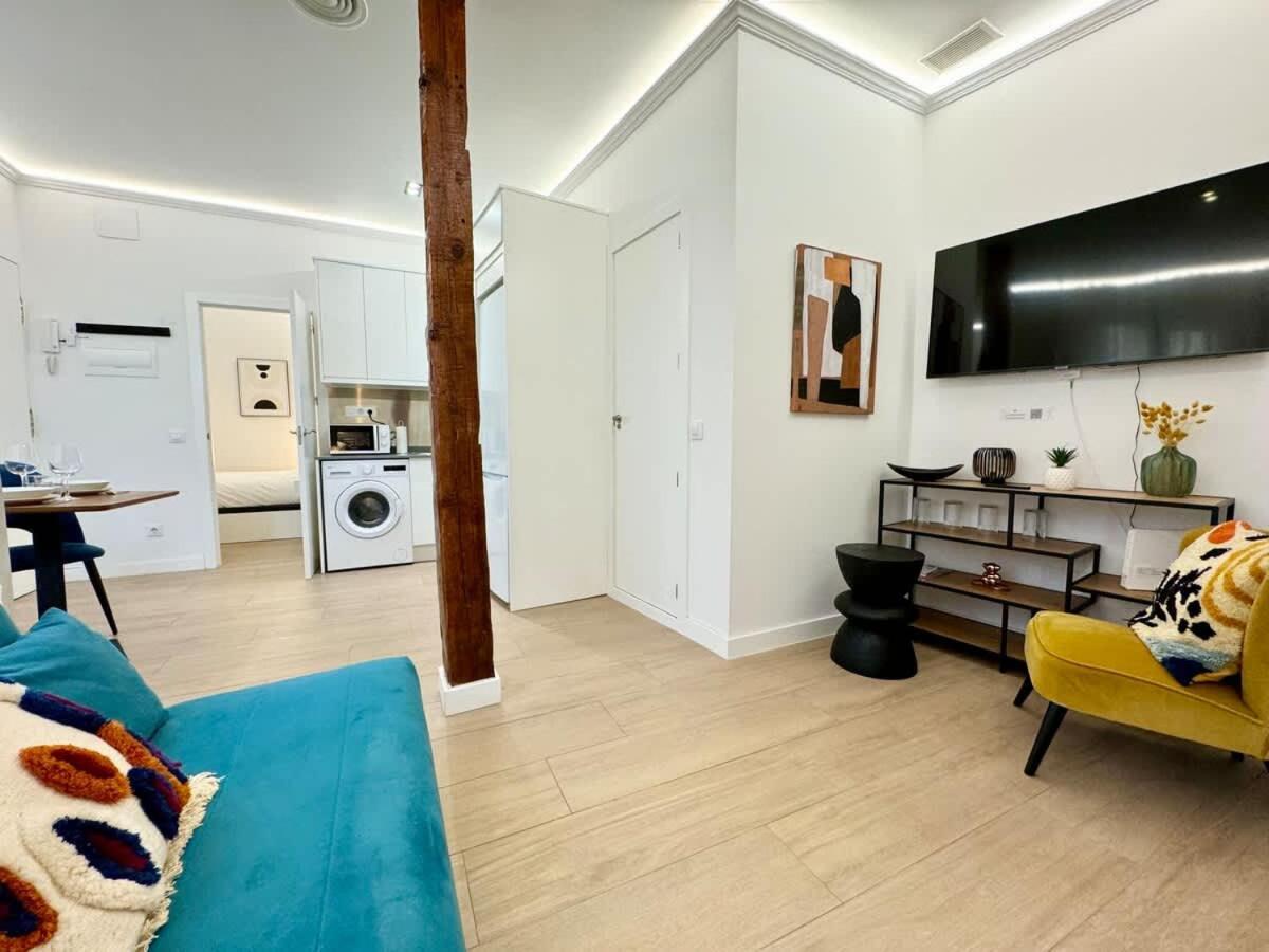 Plaza Mayor Cozy Private Apartment With Ac Madrid Eksteriør billede