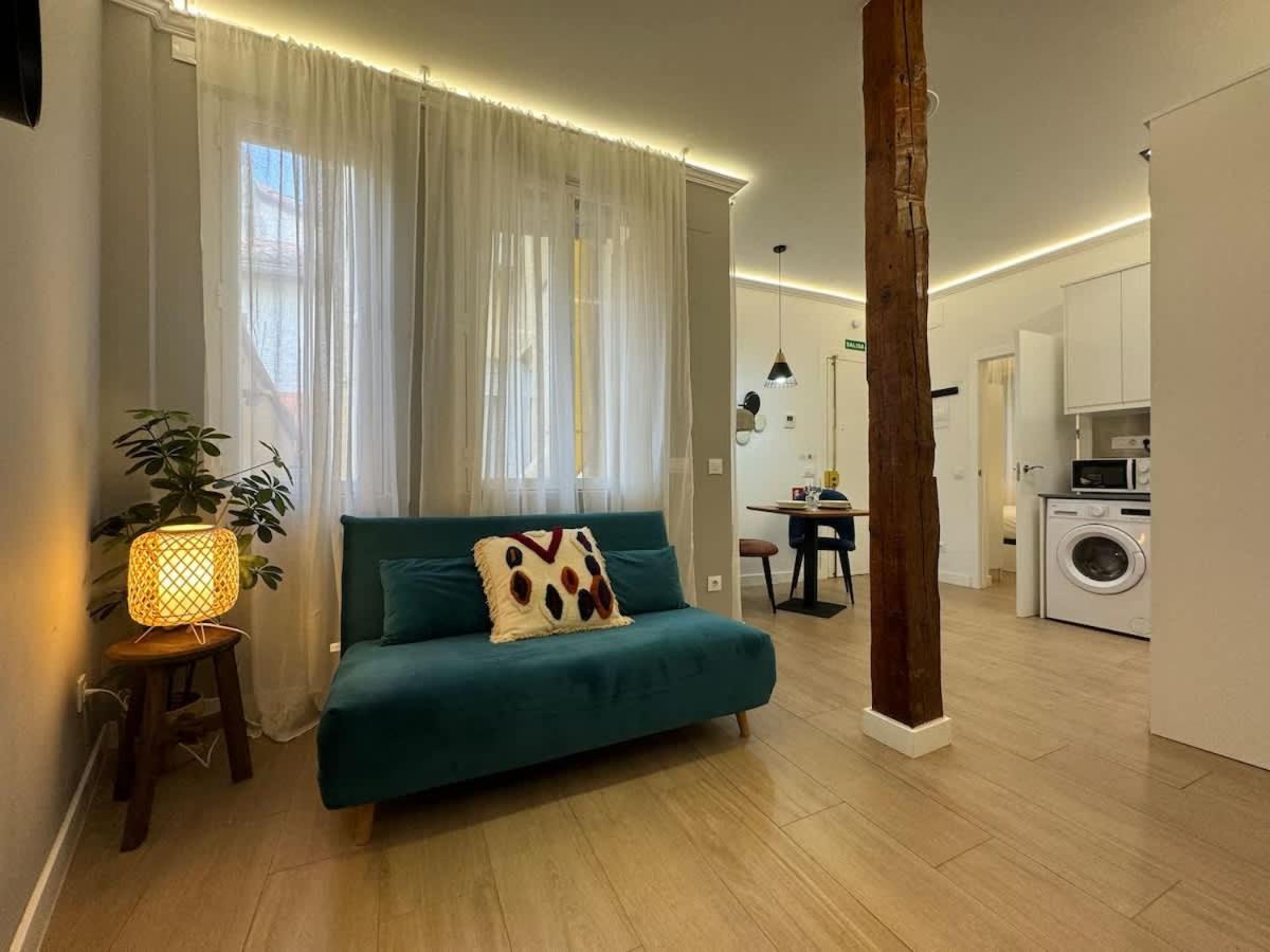 Plaza Mayor Cozy Private Apartment With Ac Madrid Eksteriør billede