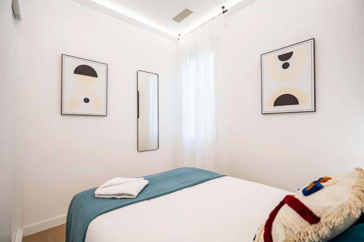 Plaza Mayor Cozy Private Apartment With Ac Madrid Eksteriør billede
